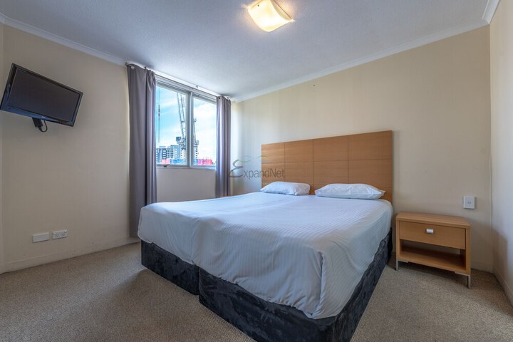 Room 12 of 48