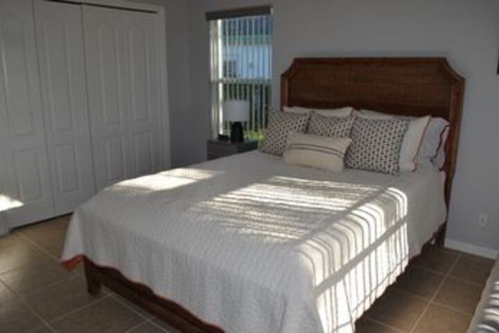 Room 7 of 20