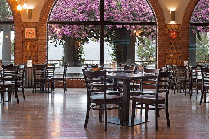 Dining 79 of 126