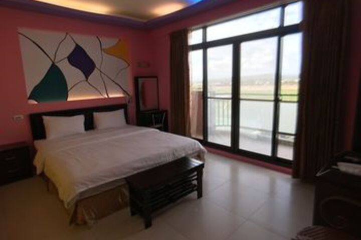 Room 10 of 21