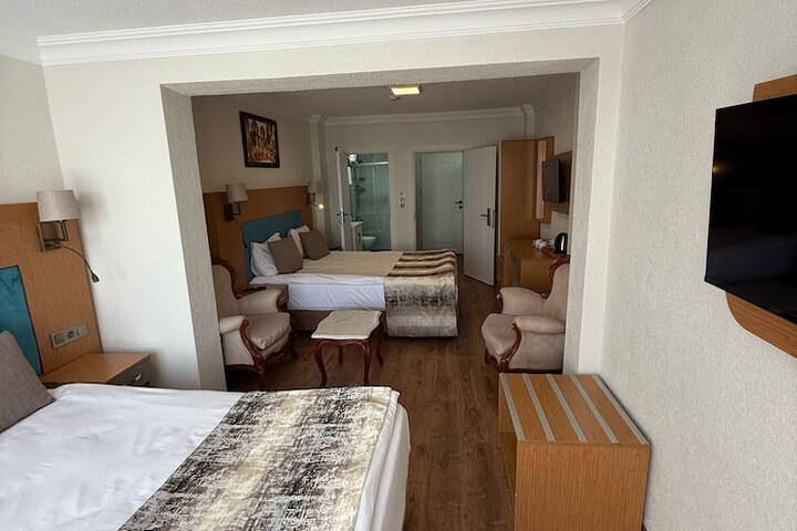 Room 49 of 101