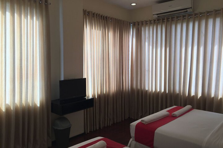 Room 9 of 45