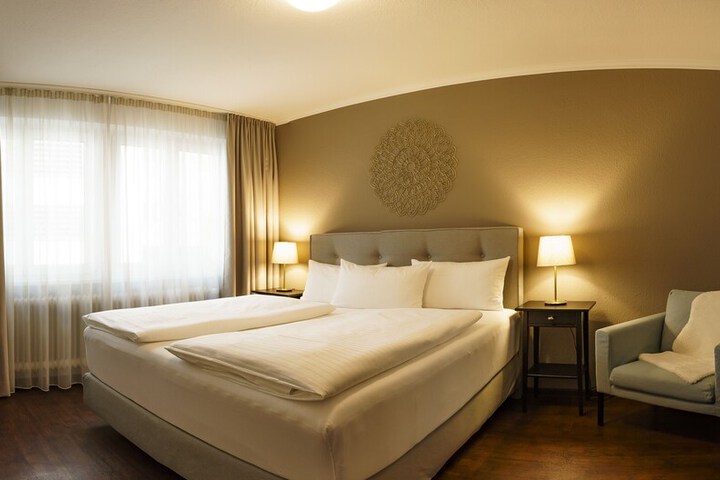 Room 14 of 35