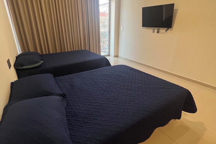 Room 2 of 18