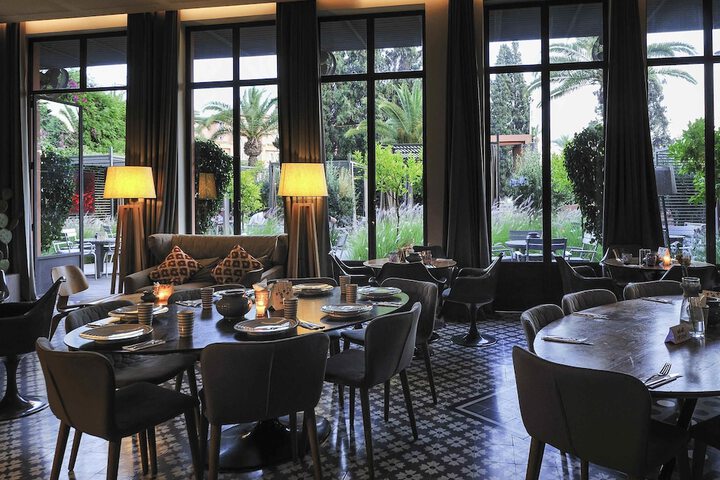 Dining 77 of 113