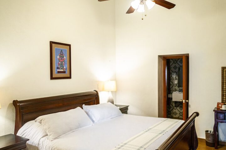 Room 18 of 68