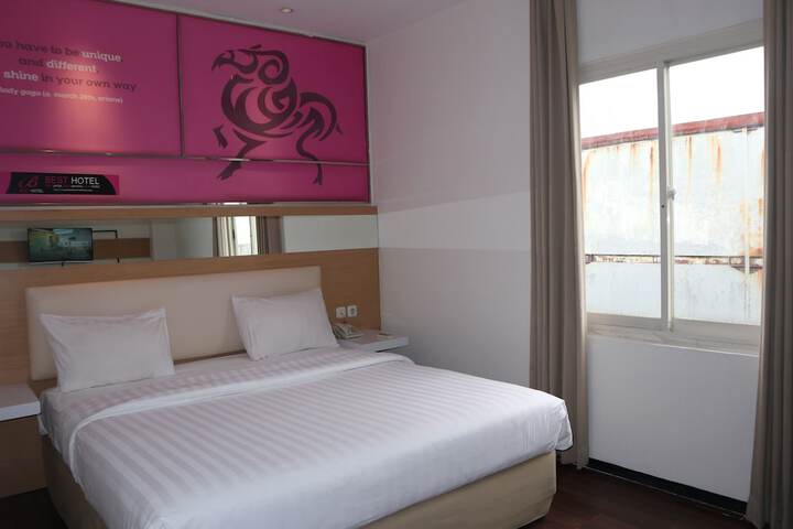 Room 8 of 41