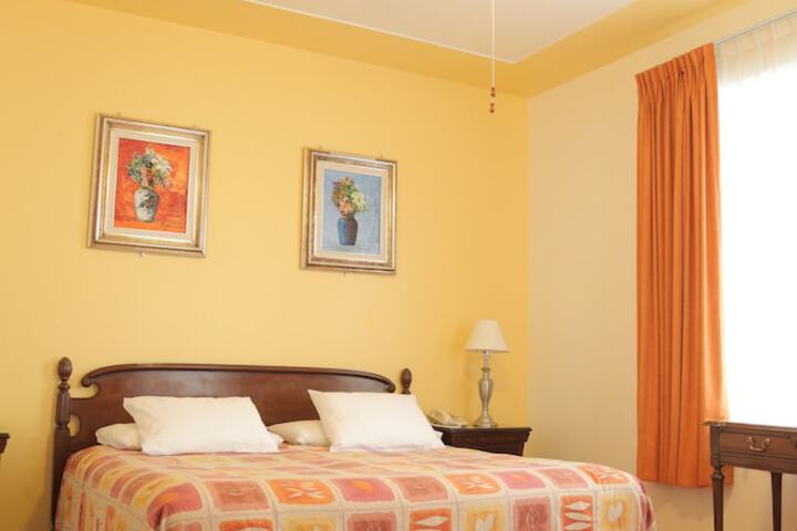 Room 14 of 86