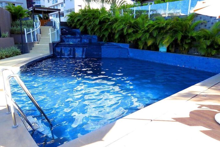 Pool 87 of 146