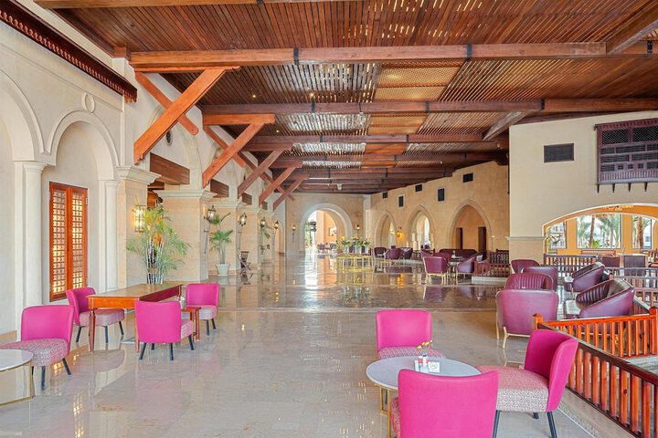 Hotel Interior 14 of 243