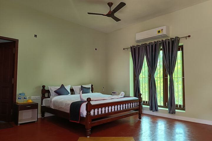 Room 3 of 17
