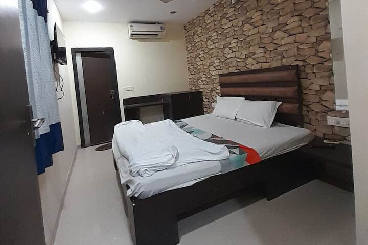 Room 14 of 43