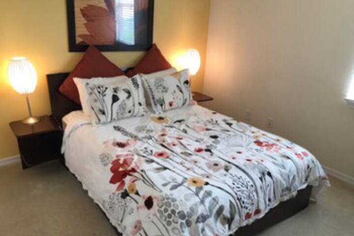 Room 16 of 19