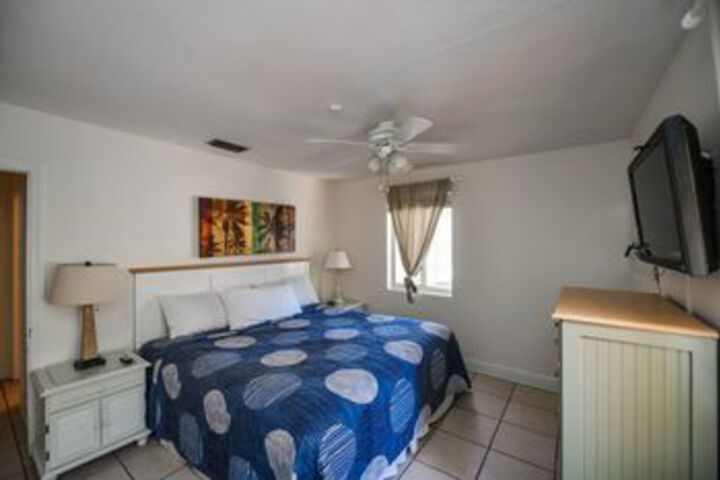 Room 27 of 63