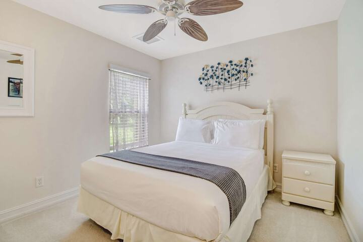 Room 5 of 25
