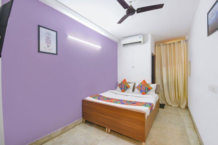 Room 13 of 29