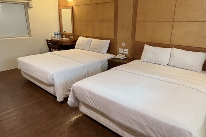 Room 26 of 79