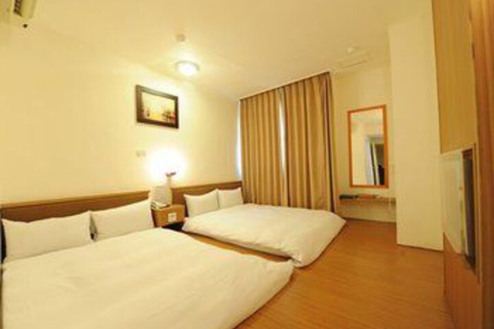 Room 17 of 42