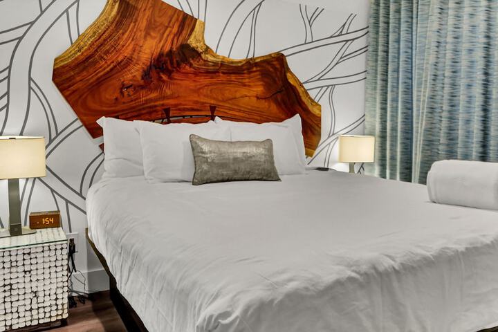 Room 20 of 227