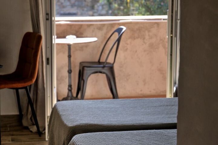 Room 25 of 113