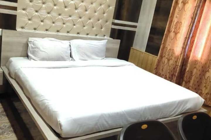 Room 10 of 23