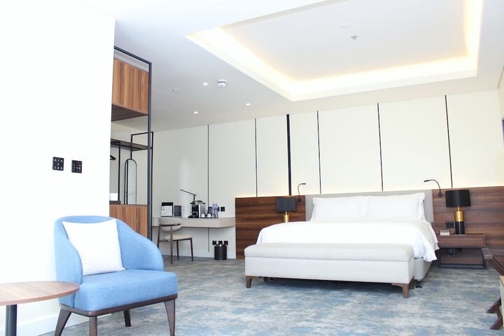 Room 29 of 64