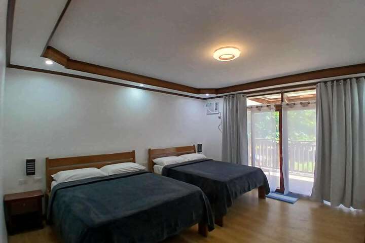 Room 7 of 68
