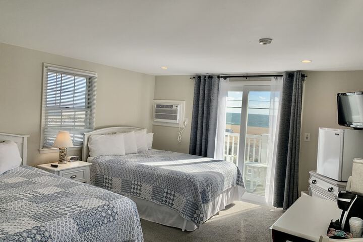 Room 27 of 80
