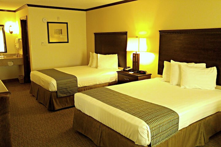 Room 8 of 14