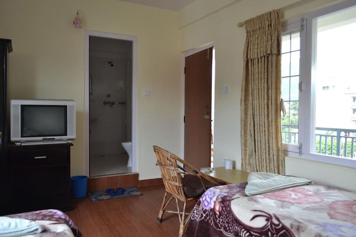 Room 8 of 35