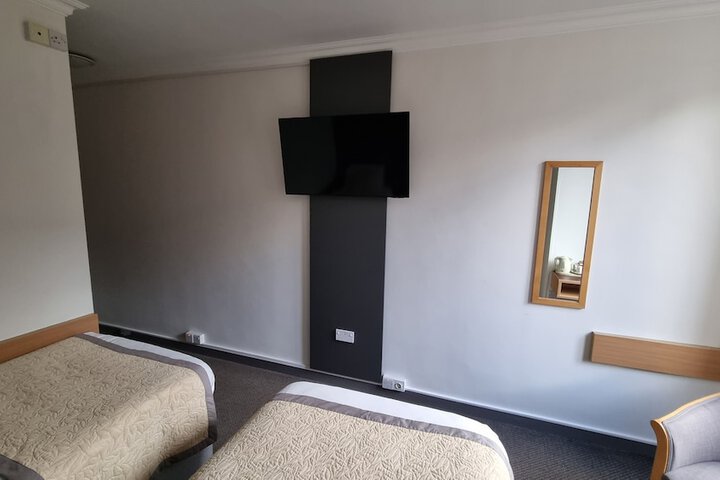 Room 15 of 44