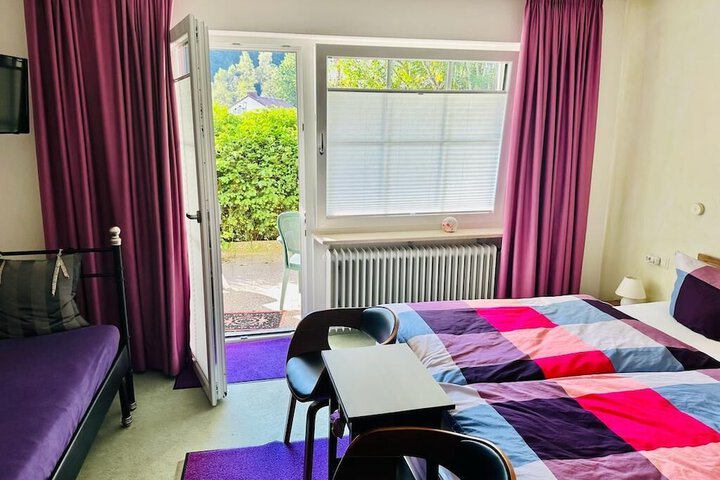 Room 3 of 18