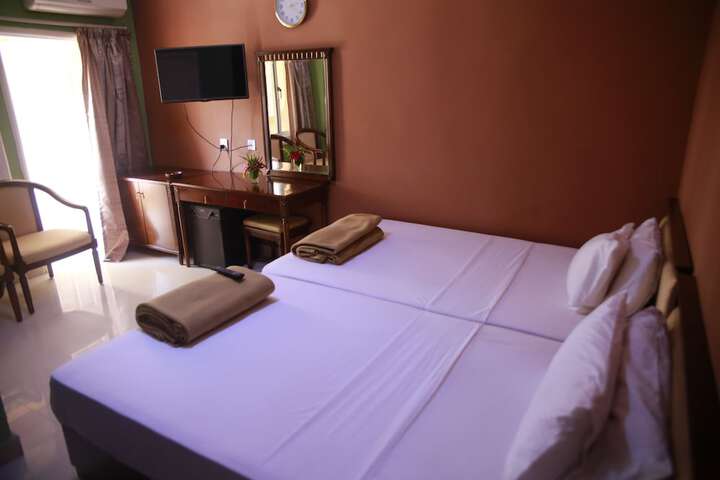 Room 8 of 54