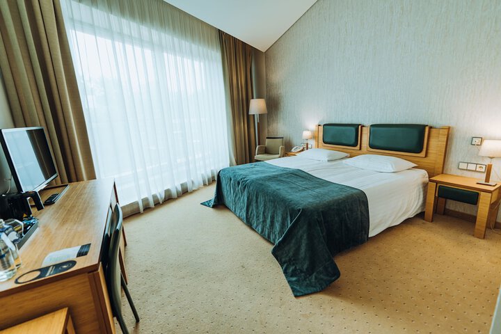 Room 78 of 176