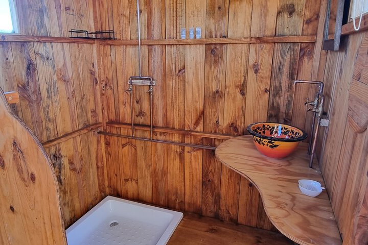 Room 53 of 86