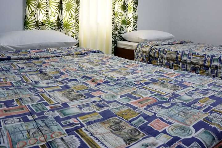 Room 3 of 28