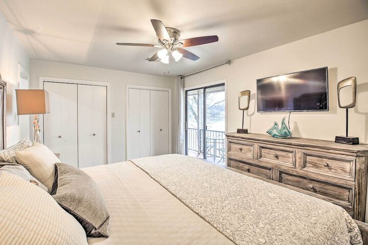 Boat Slip: Lake Hamilton Condo in Hot Springs!