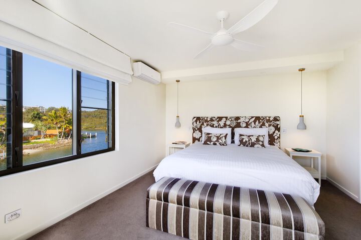 Room 2 of 14