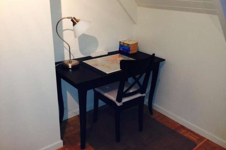Room 11 of 39