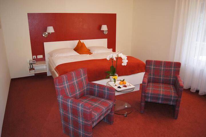 Room 11 of 45