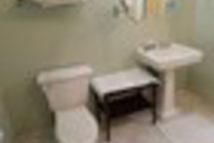 Room 62 of 252