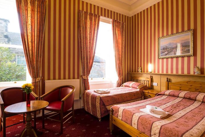 Room 15 of 77
