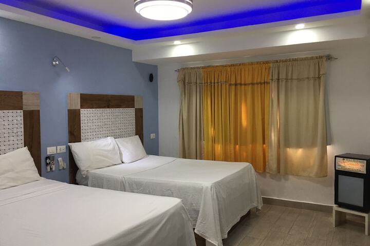 Room 30 of 76