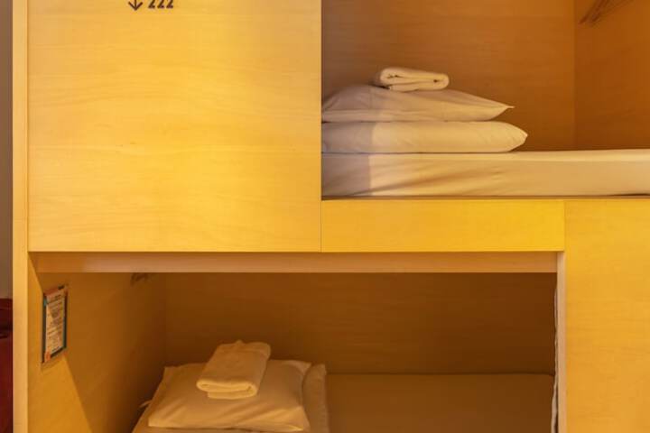 Room 11 of 52