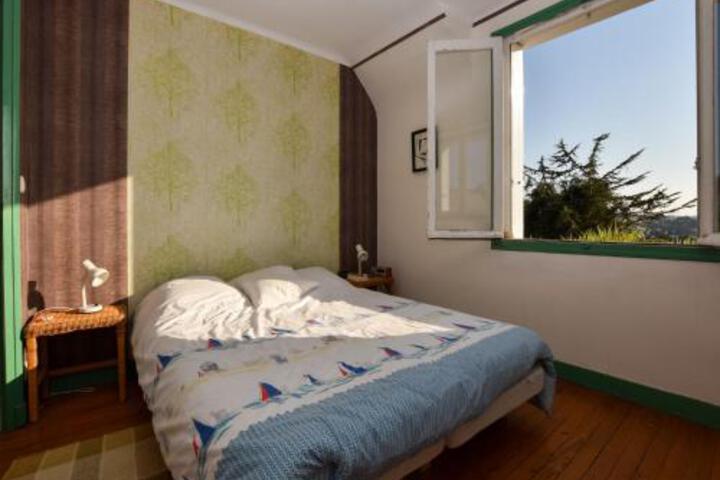 Atmospheric Holiday Home With Magnificent View Over Sea 200 m From Beach