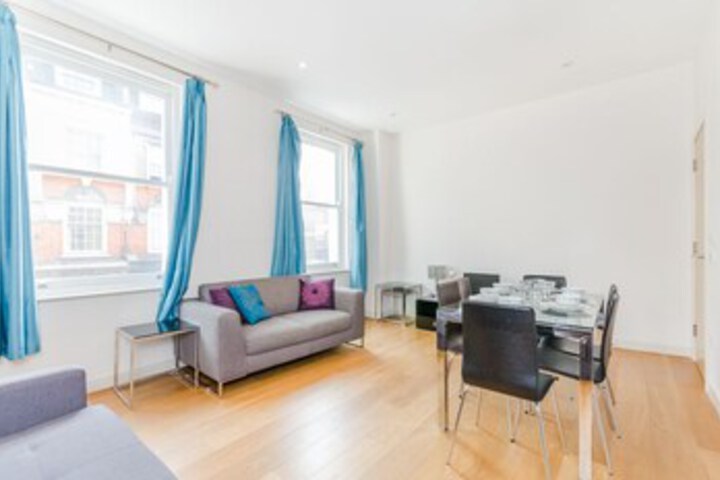 Room 15 of 21