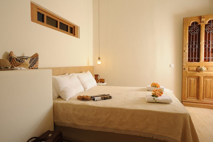 Room 9 of 46