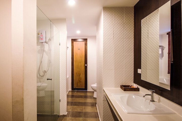 Clean Restrooms