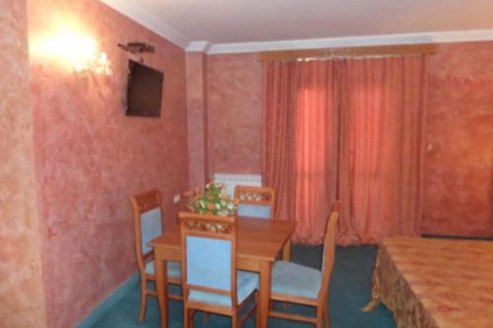 Room 12 of 44