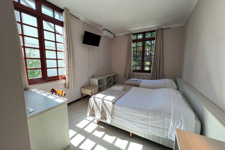 Room 29 of 206